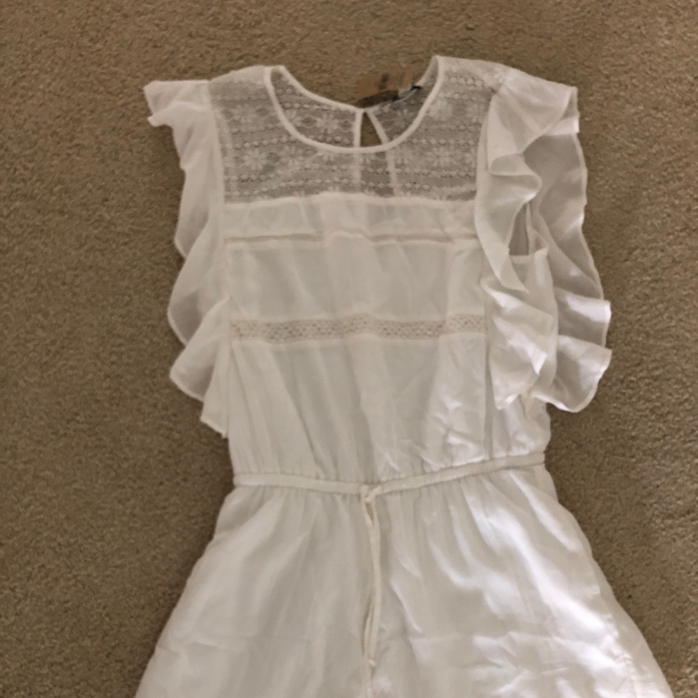 NWT - American Eagle Romper size small.